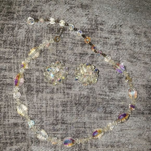 Beautiful Vintage Crystal Choker & Earrings Set - Picture 2 of 5
